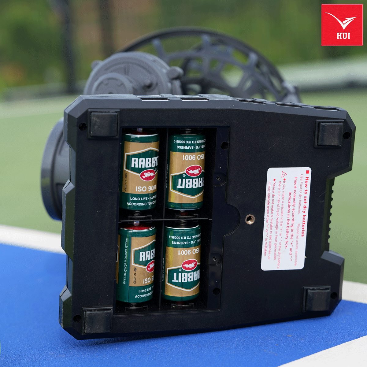 Máy bắn bóng tập luyện trên sân FURLIHONG 388pbh