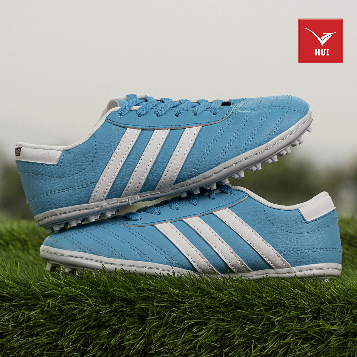 Giày bóng đá Wika 3 sọc Quốc dân