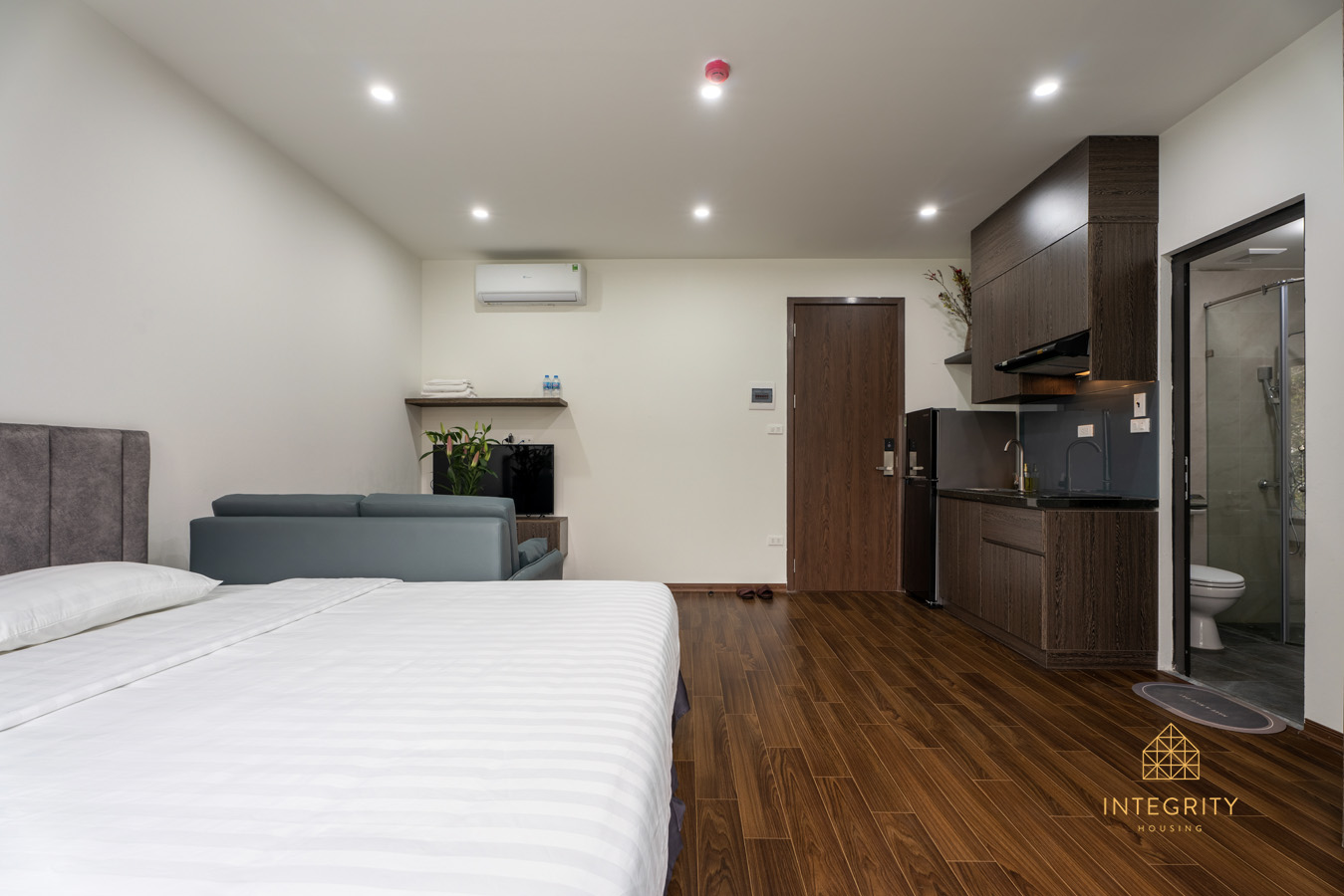 Luxury Studio  for rent in Trung Kinh, Cau Giay - long stay