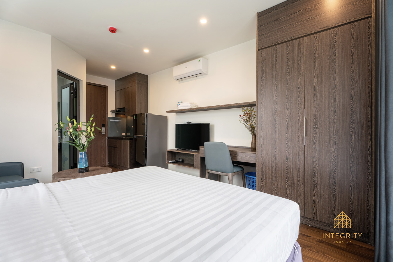 Lakeview Studio  for rent in Trung Kinh, Cau Giay - short stay