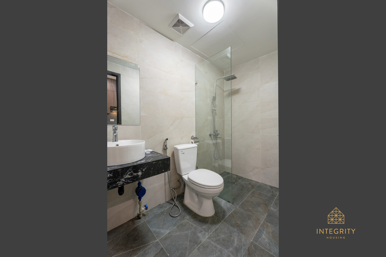 Executive Studio for rent in Trung Kinh, Cau Giay - long stay