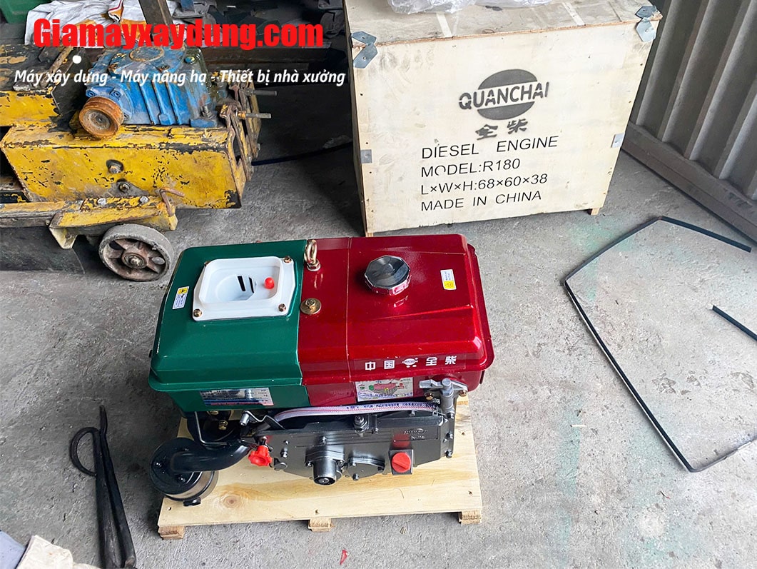 Máy nổ Diesel QuanTrai D8 R180 nước