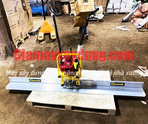 Máy đầm thước chạy xăng Dynamic