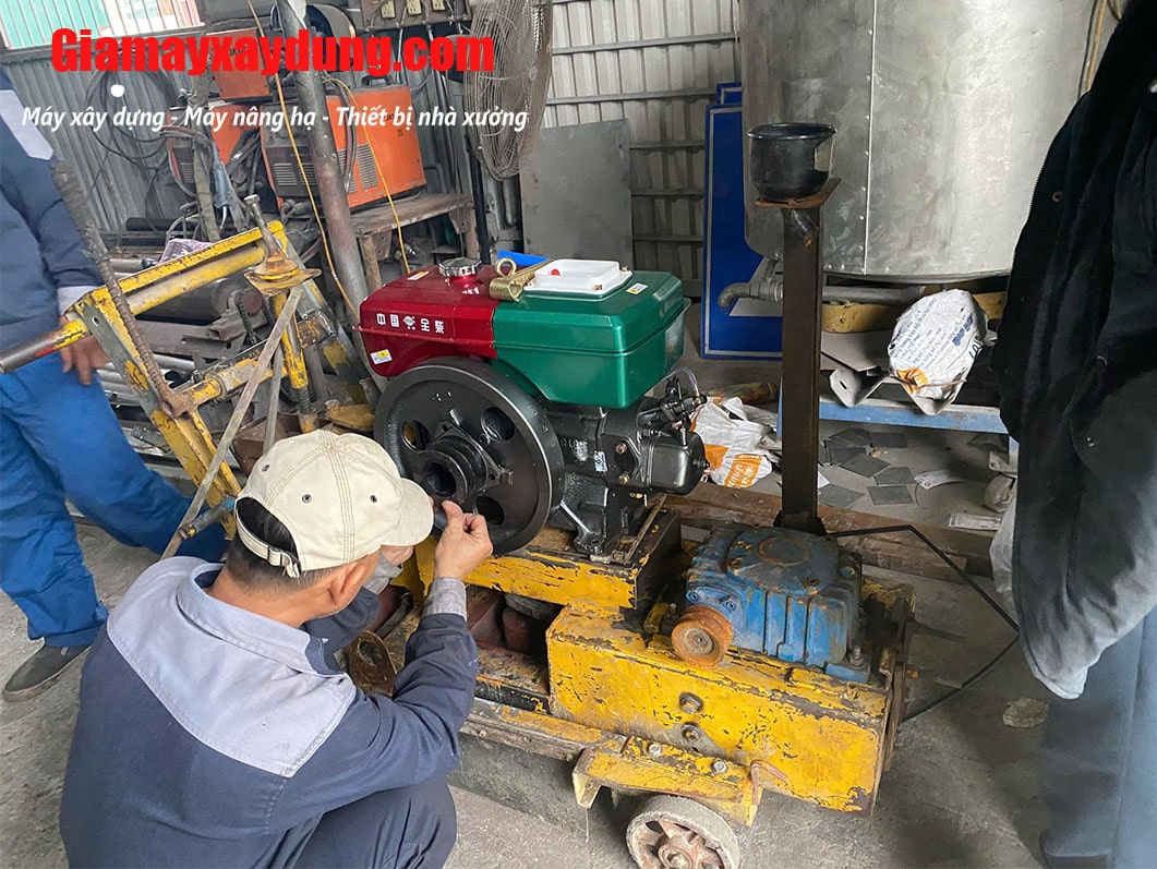 Máy nổ Diesel QuanTrai D8 R180 nước