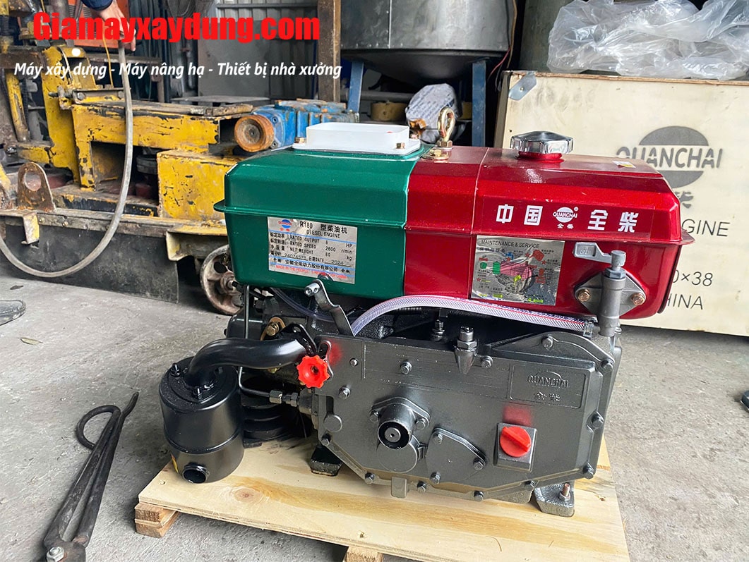 Máy nổ Diesel QuanTrai D8 R180 nước