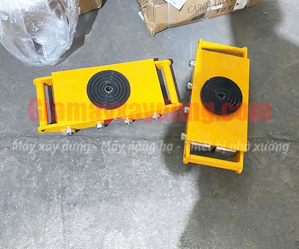 Rùa chuyển hàng hướng thẳng 12 tấn CRA-12 bánh thép