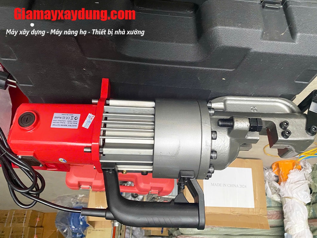 Máy cắt sắt thuỷ lực cầm tay RC32 32mm
