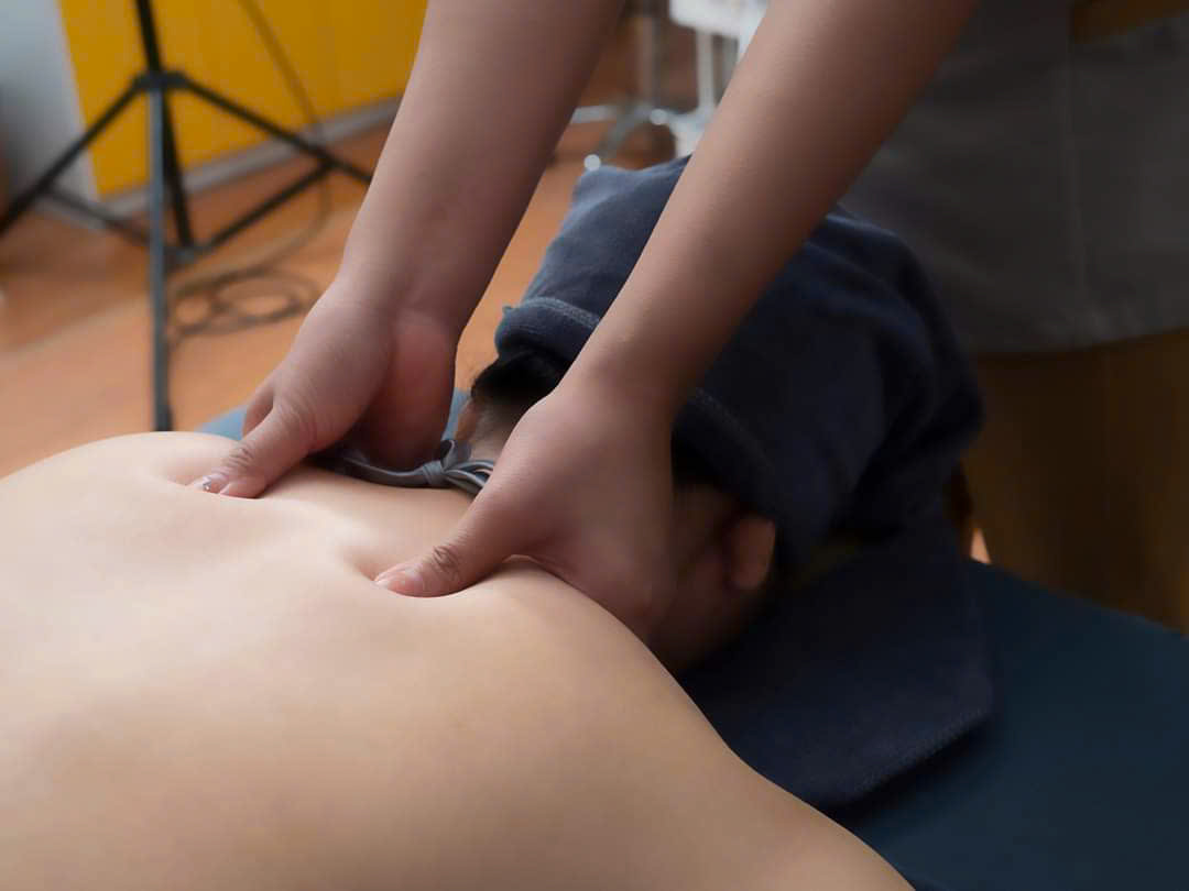 Trị Liệu Cổ Vai Gáy Gần Đây – Massage Trị Liệu Cổ Vai Gáy Hà Nội Cho Nam và Nữ