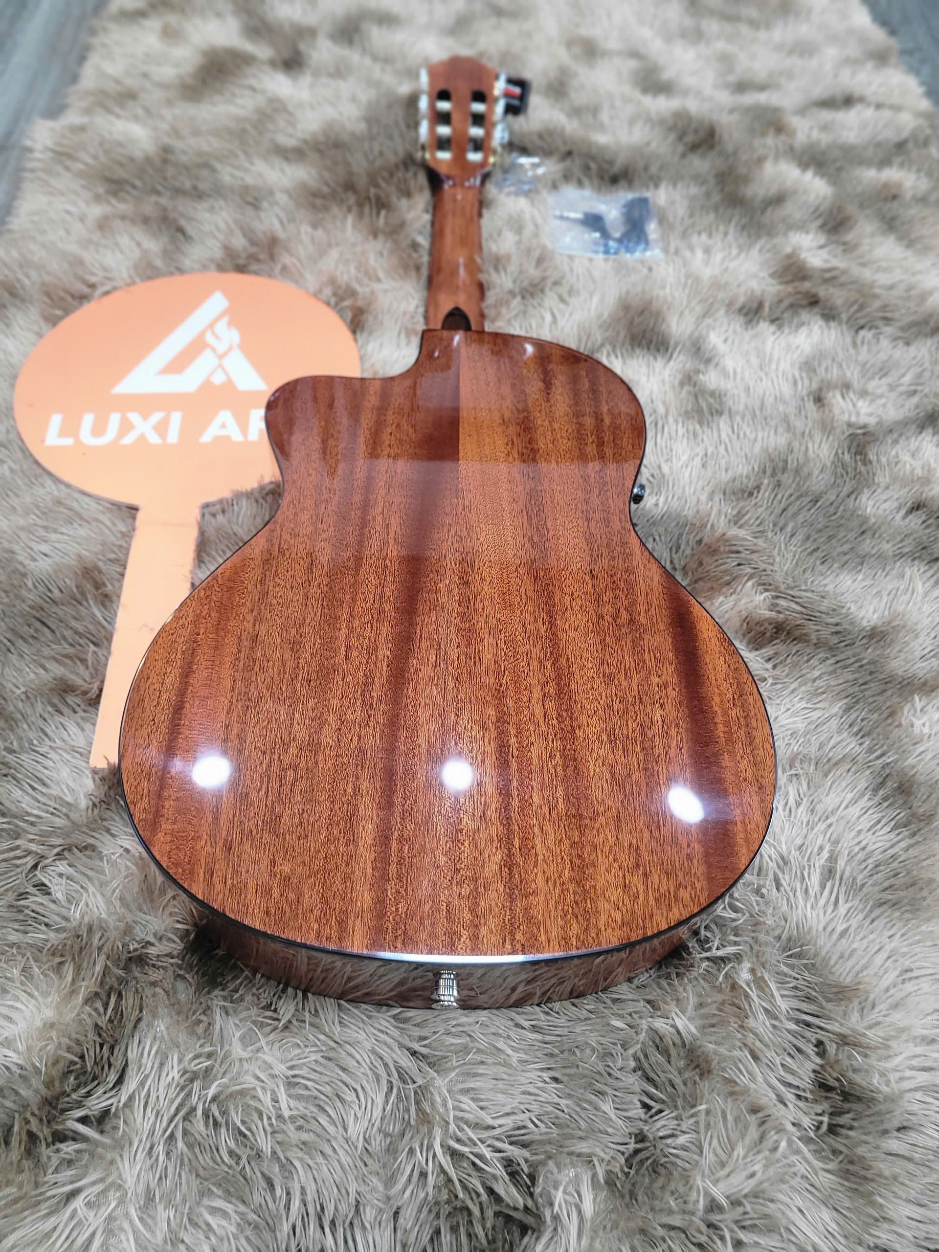 ĐÀN GUITAR CLASSIC DALLAS DL - C300EQ