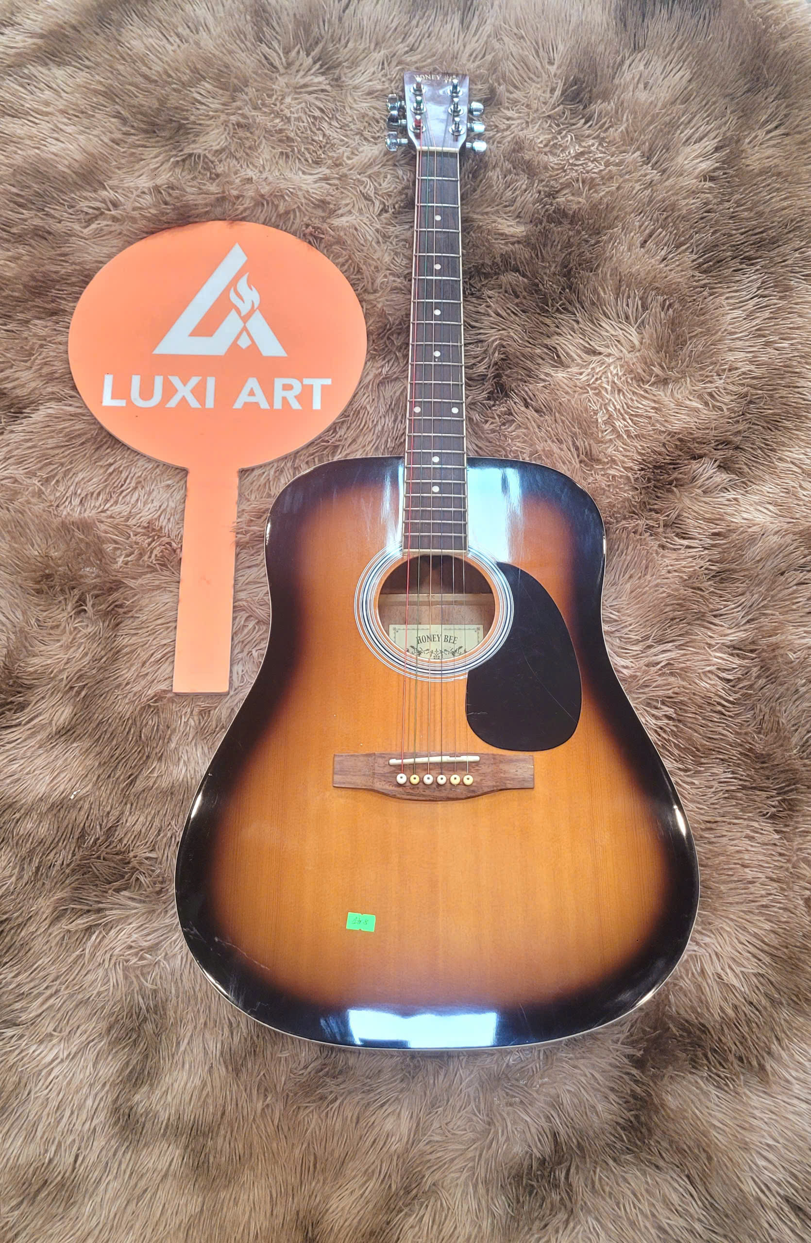 ĐÀN GUITAR ACOUSTIC HONEY BEE W15/TS