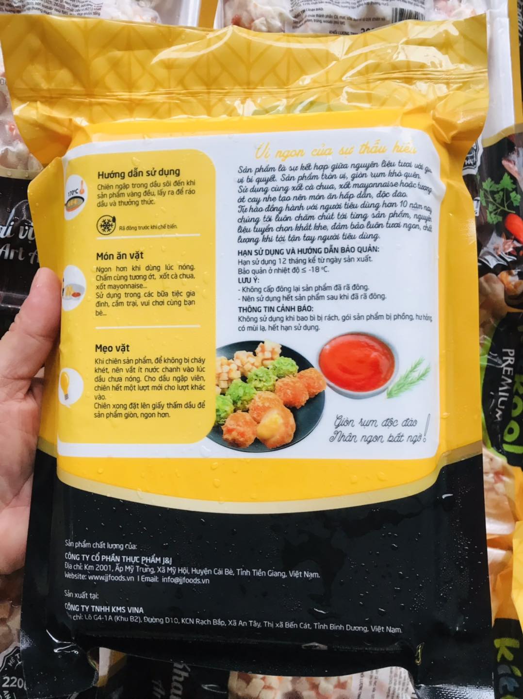 Viên Hải Sản Tẩm Crouton Bánh Mì Xốt Phô Mai Kitkool 300g (20 viên)