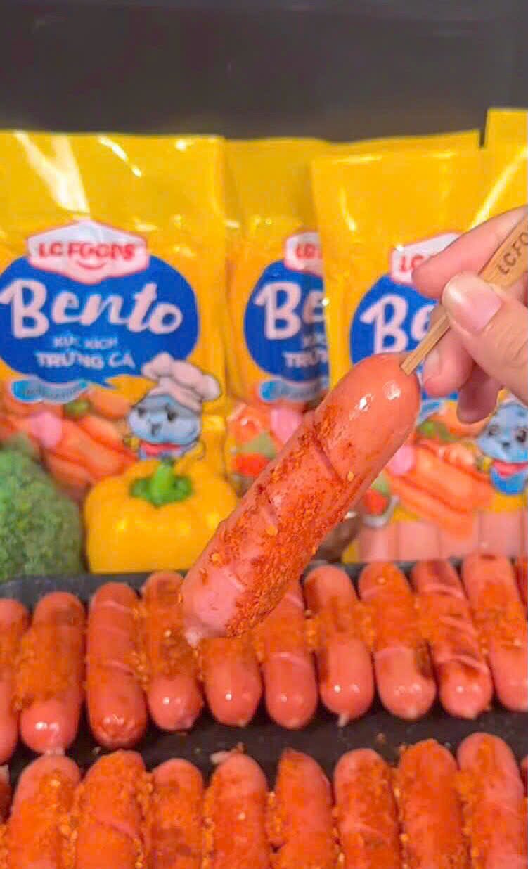 Xúc xích trứng cá tươi Bento LC Foods 500g (10 Chiếc)