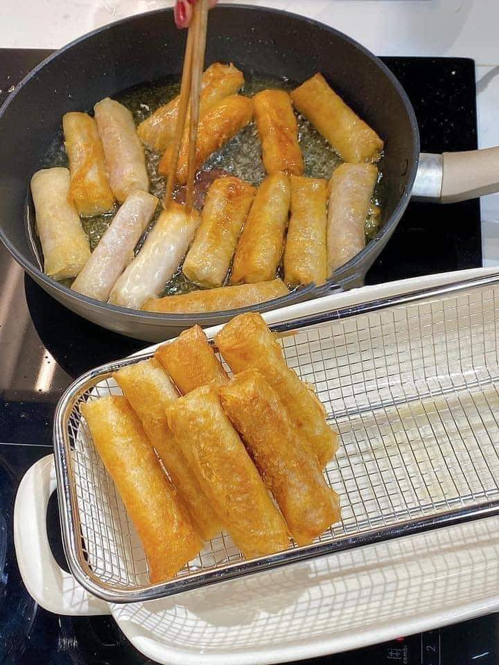 Nem Chua Rán Vỏ Giòn Nét Việt 650g (20 Chiếc)