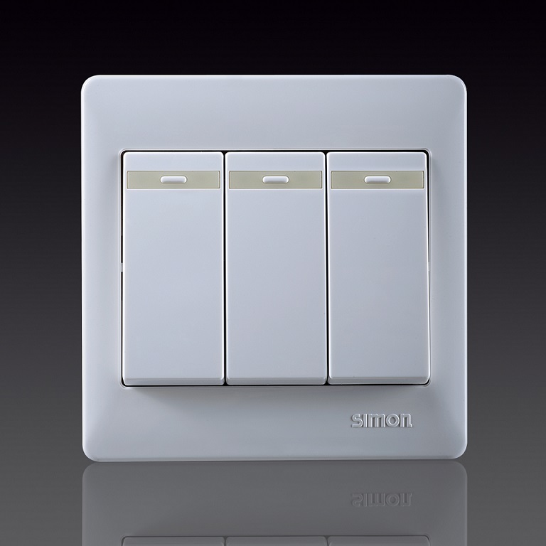 50S- Bộ công tắc ba, 2 chiều có dải phản quang Simon 51032BTY Màu trắng