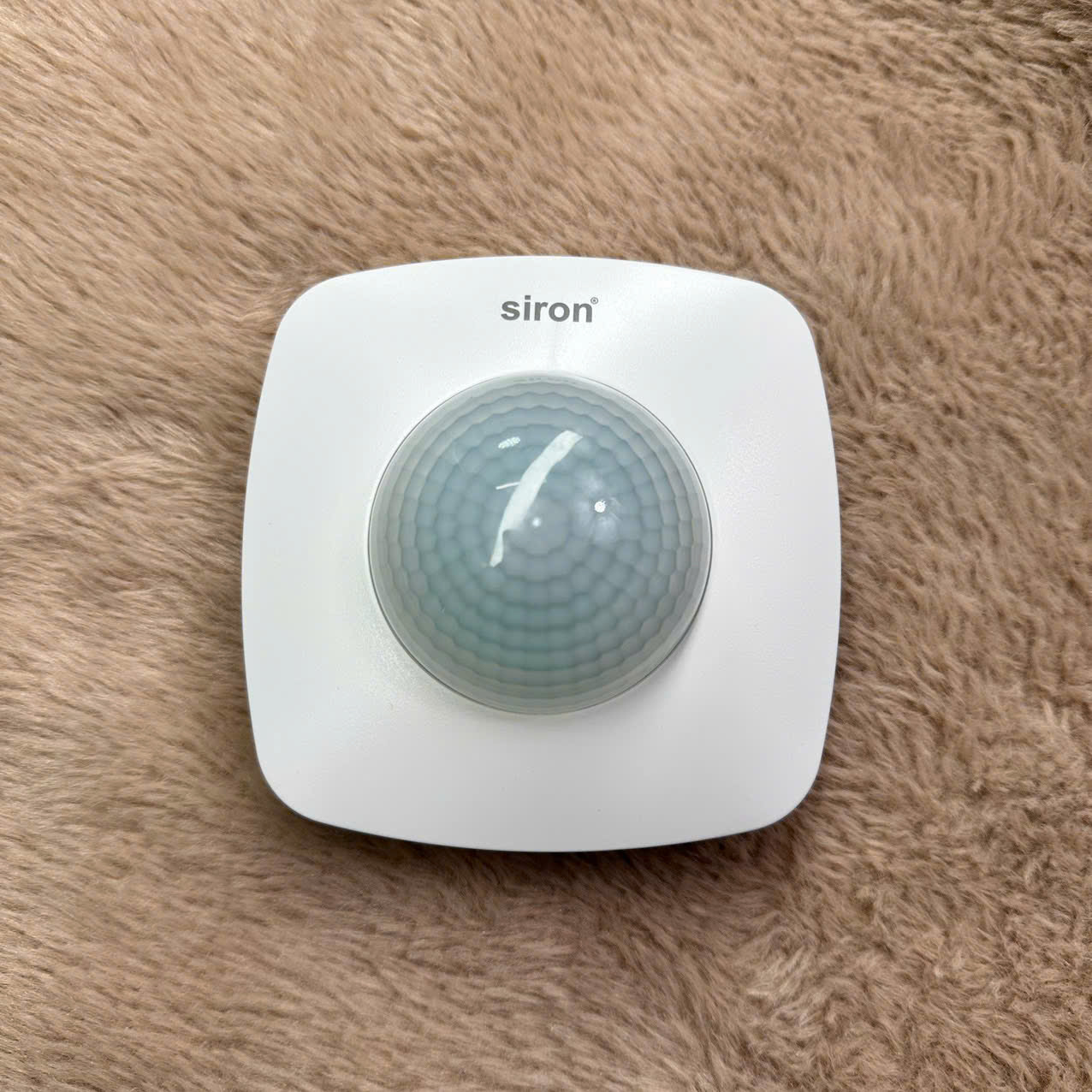 Cảm Biến Hồng Ngoại Nổi Trần 3 mắt PIR Siron SR-SS111