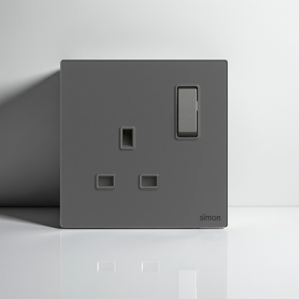 Bộ Ổ Cắm Đơn Kiểu Anh Kèm Công Tắc 2 Cực (13A 250V) Vuông Màu Xám Simon M7 Gem Diamond Gray Mã 661383G-4D-Hiệu ứng sương mù 70% Công nghệ xử lý quang học