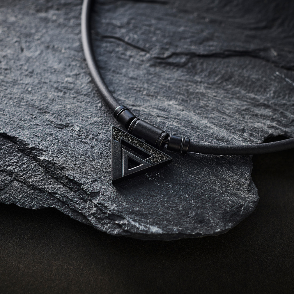 Colan Totte TAO Necklace A-original