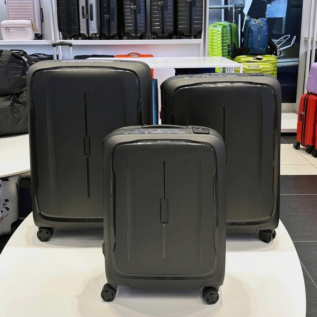 Vali Samsonite Essens sz 25 màu đen