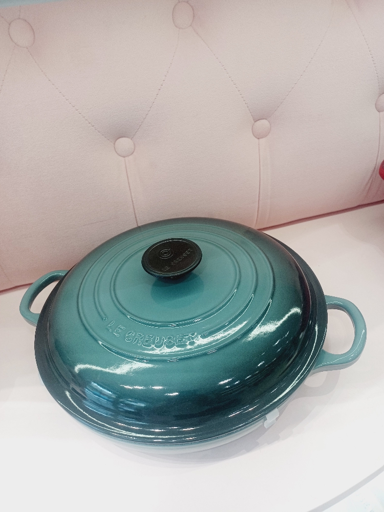 Nồi chảo gang Le creuset 26cm mầu ombre xanh xám