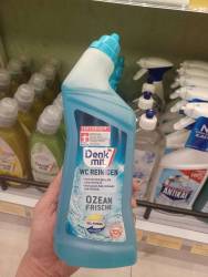 Dung dịch tẩy bồn cầu Denkmit WC Reiniger Ozean Frische (1 lít)