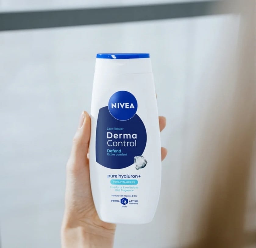 Sữa tắm Nivea Derma control (Tinh chất đậu nành dành cho da nhạy cảm)_250ml
