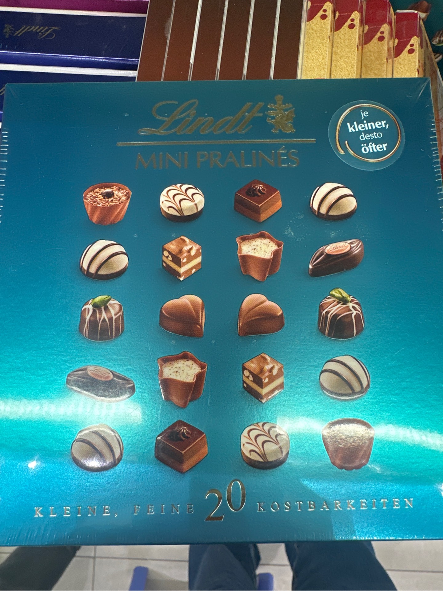Socola Lindt mini pralines (3 mầu)