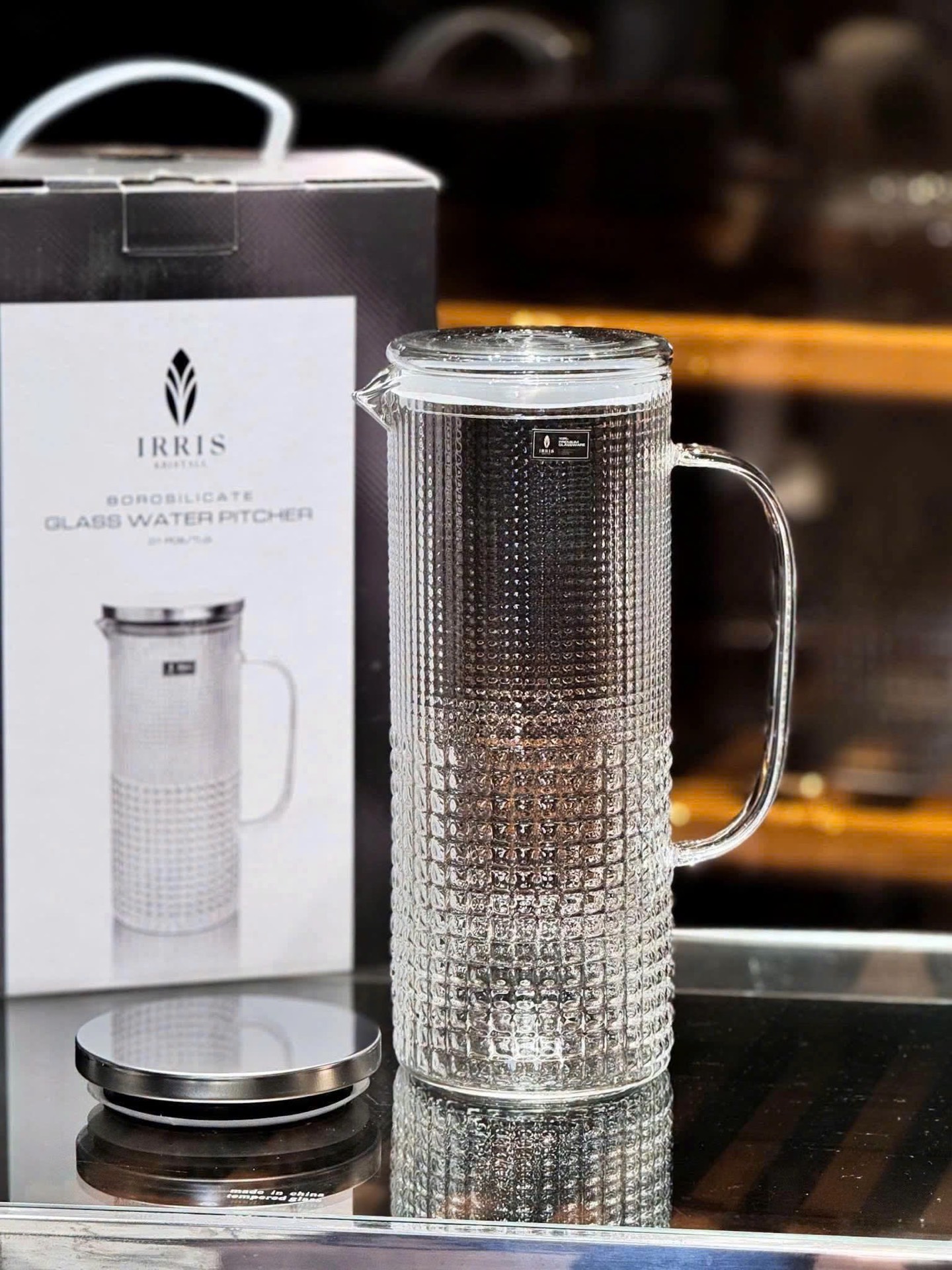 Bình nước thuỷ tinh Irris màu trắng 1,5l