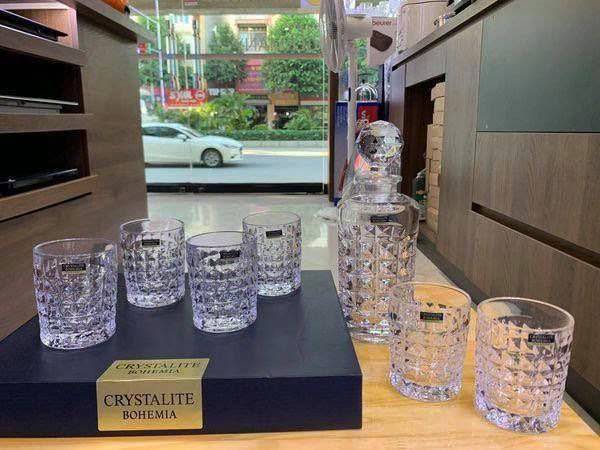 Bộ bình rượu Bohemia đựng rượu Whisky