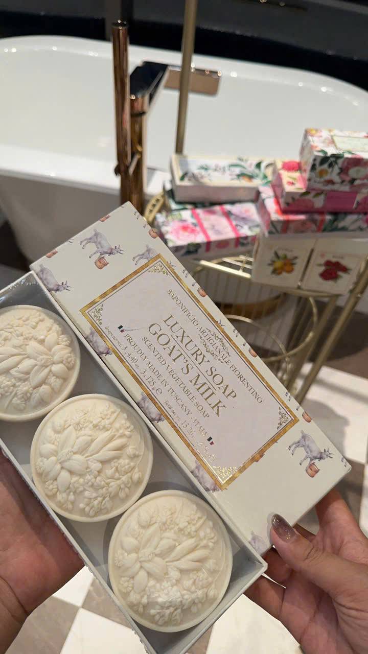 Hộp 3 bánh xà phòng Luxury Soap Goat's Milk từ thương hiệu nổi tiếng Ý Saponificio Artigianale Fiorentino (3×125g)