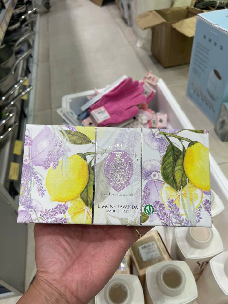 Hộp 3 bánh xà phòng cao cấp La Florentina hương Chanh và Oải hương (Limone Lavanda) được sản xuất tại Ý (3×150g)
