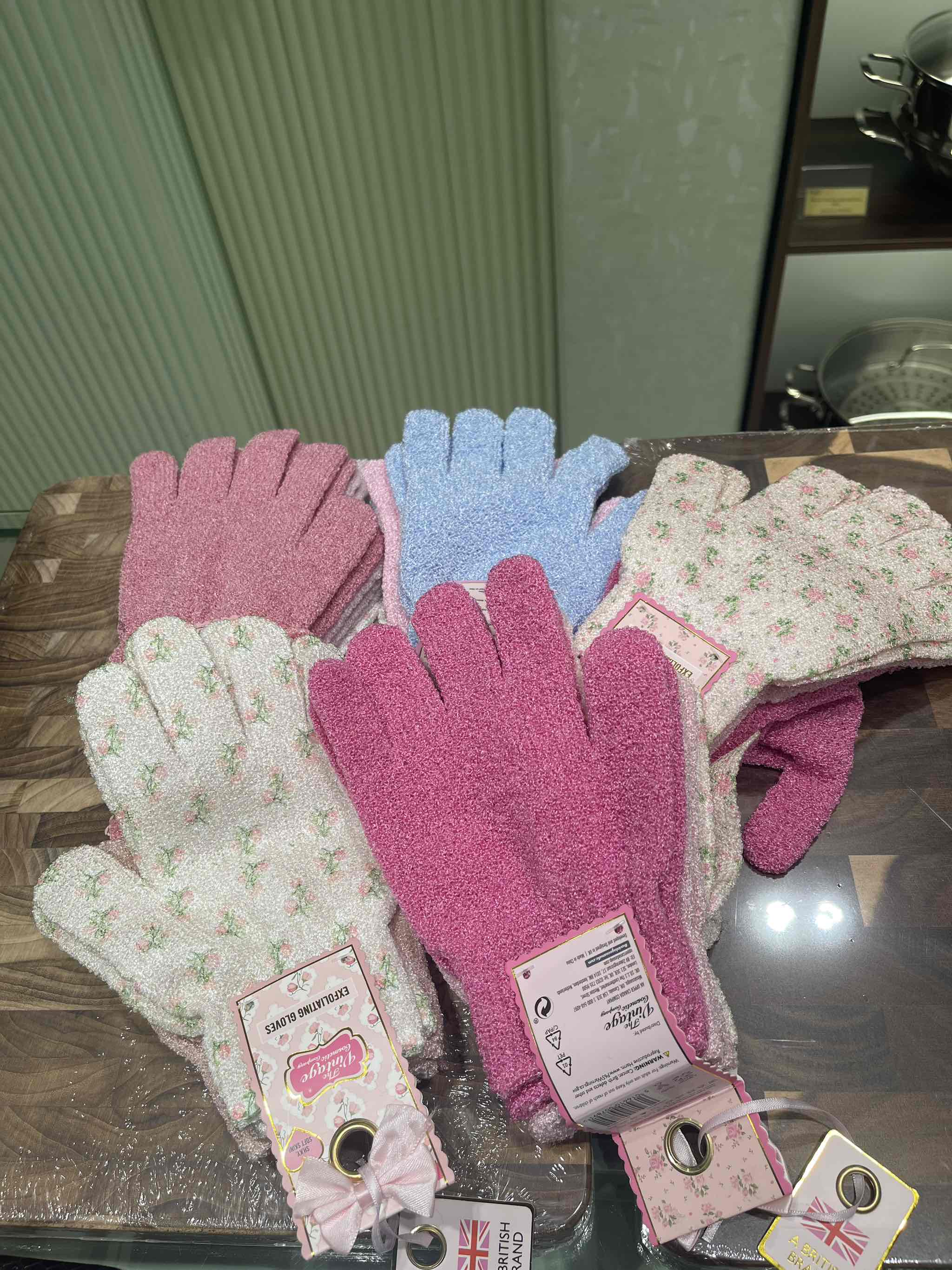 Set găng tay chẩy da chết Abritist brand The Vintage (6 chiếc)