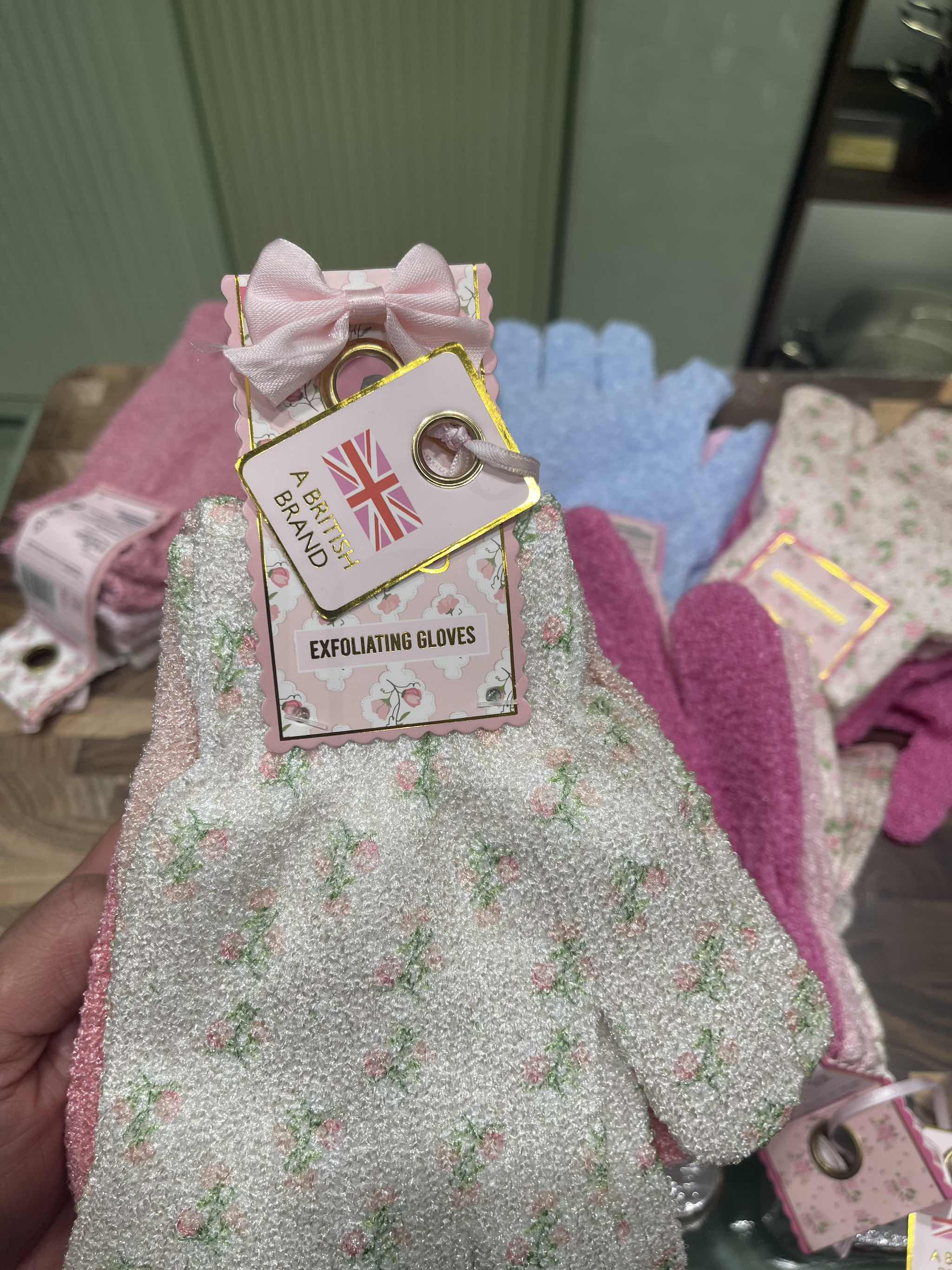 Set găng tay chẩy da chết Abritist brand The Vintage (6 chiếc)