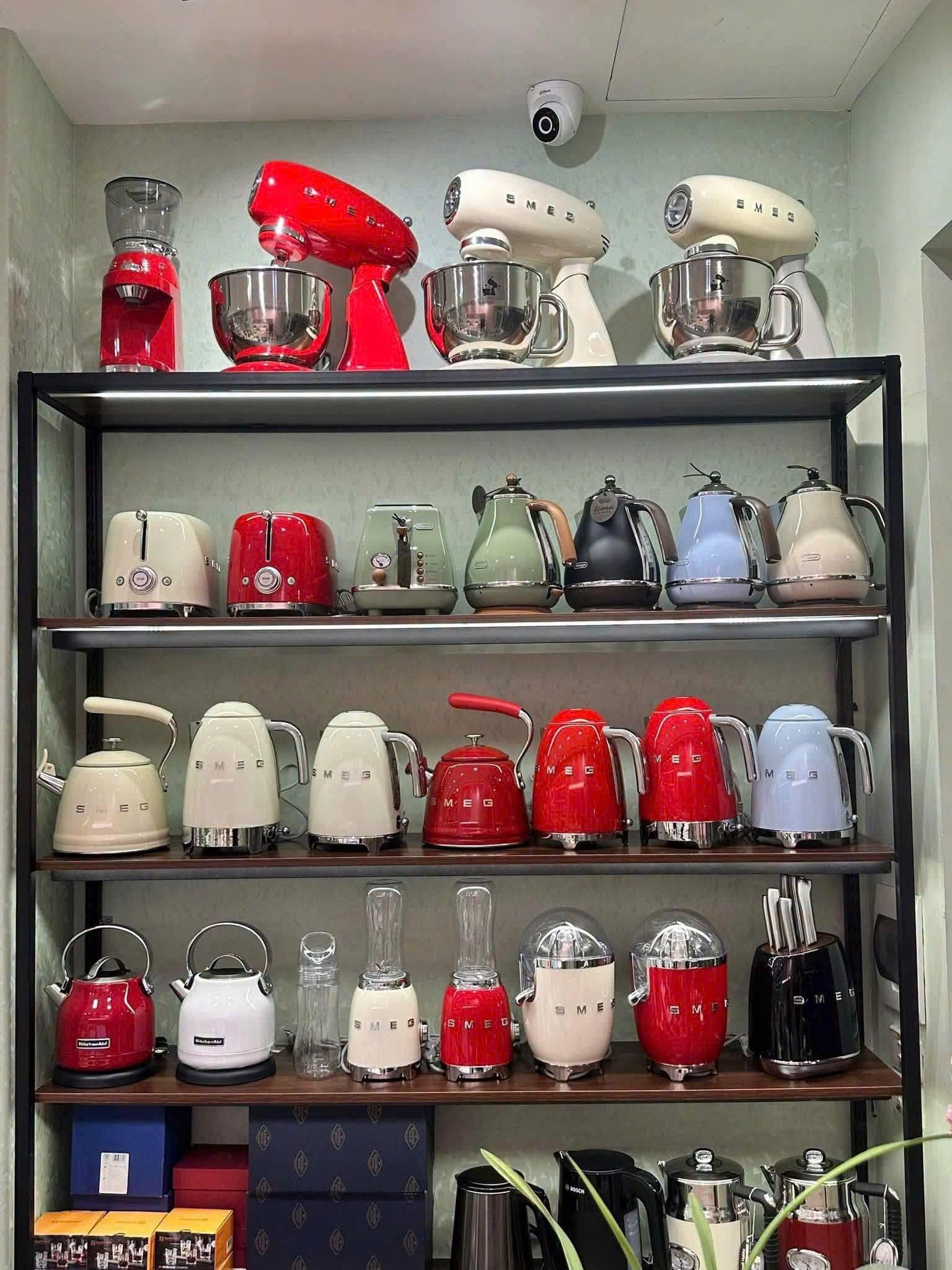 Máy xay sinh tố mini Smeg (kem)