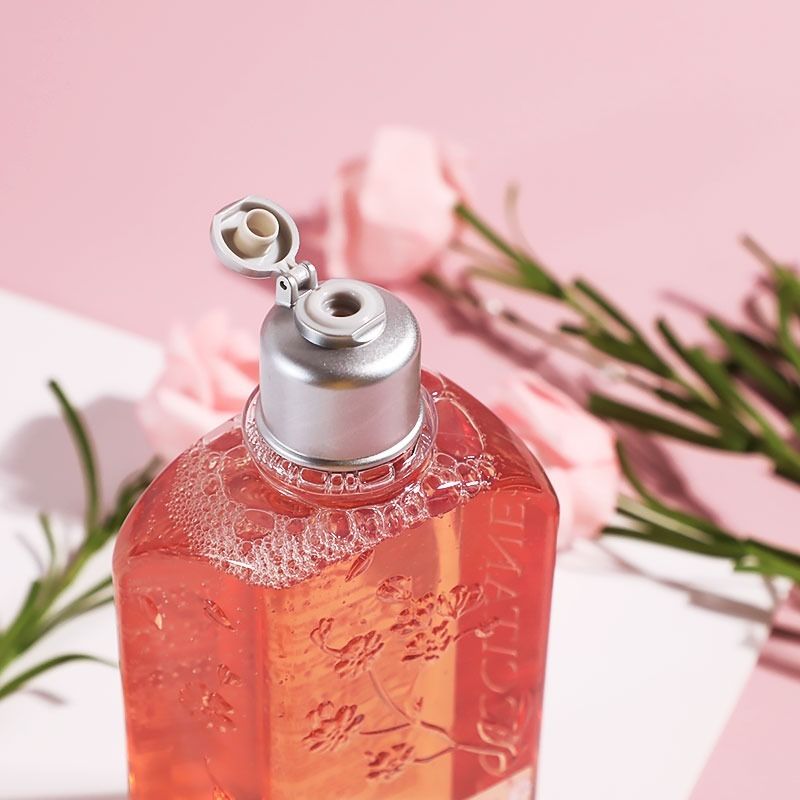 Son Kem Lì Gucci Rouge Liquid Matte 208 They Met In Argentina (New) – Màu Hồng Đất