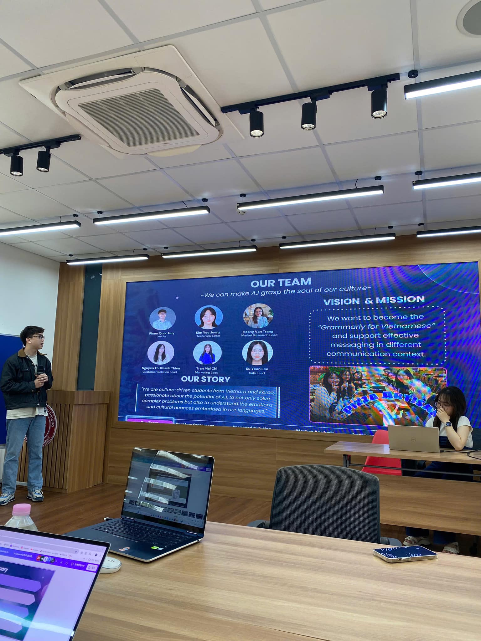 MENTORING DAY TẠI BUSINESS PIZZA HACKATHON 2024: KHỞI ĐỘNG CHO PITCHING DAY ĐẦY HỨA HẸN