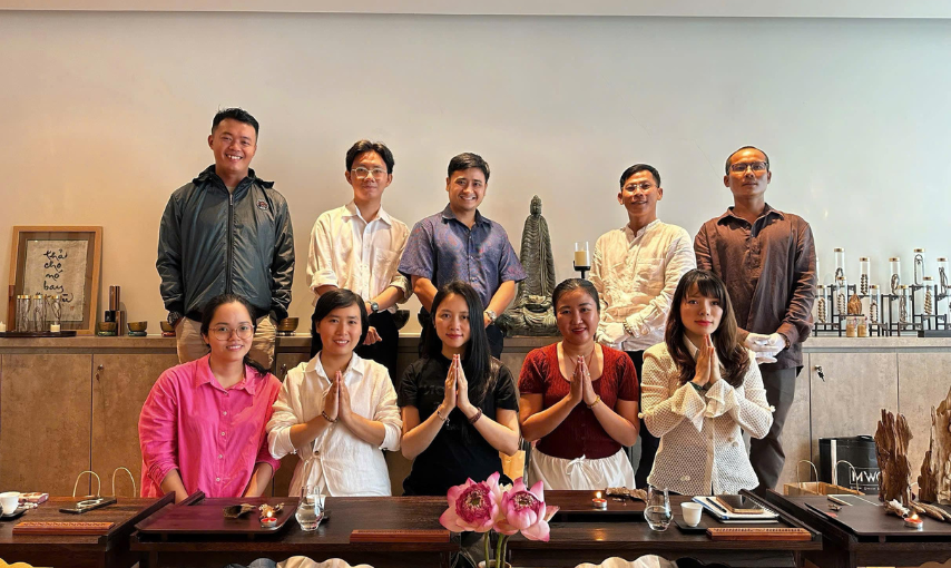 Singing Bowl Meditation, Agarwood Enjoyment