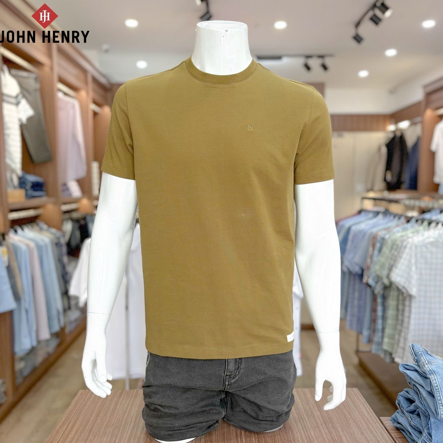 Áo Thun Form Vừa Tay Ngắn TS25SS25P-RGUS