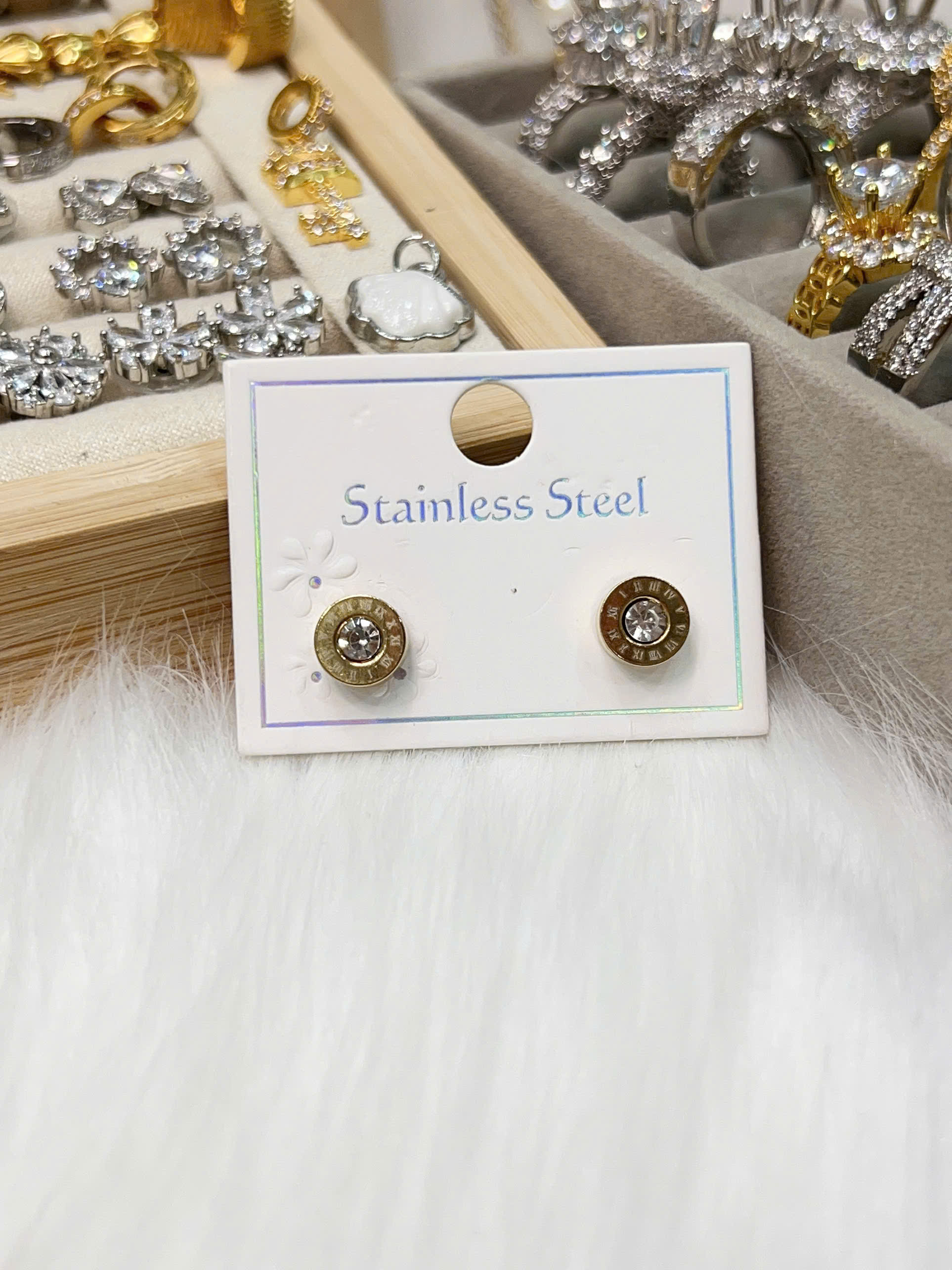 Bông tai Titan - BST nhiều kiểu dáng