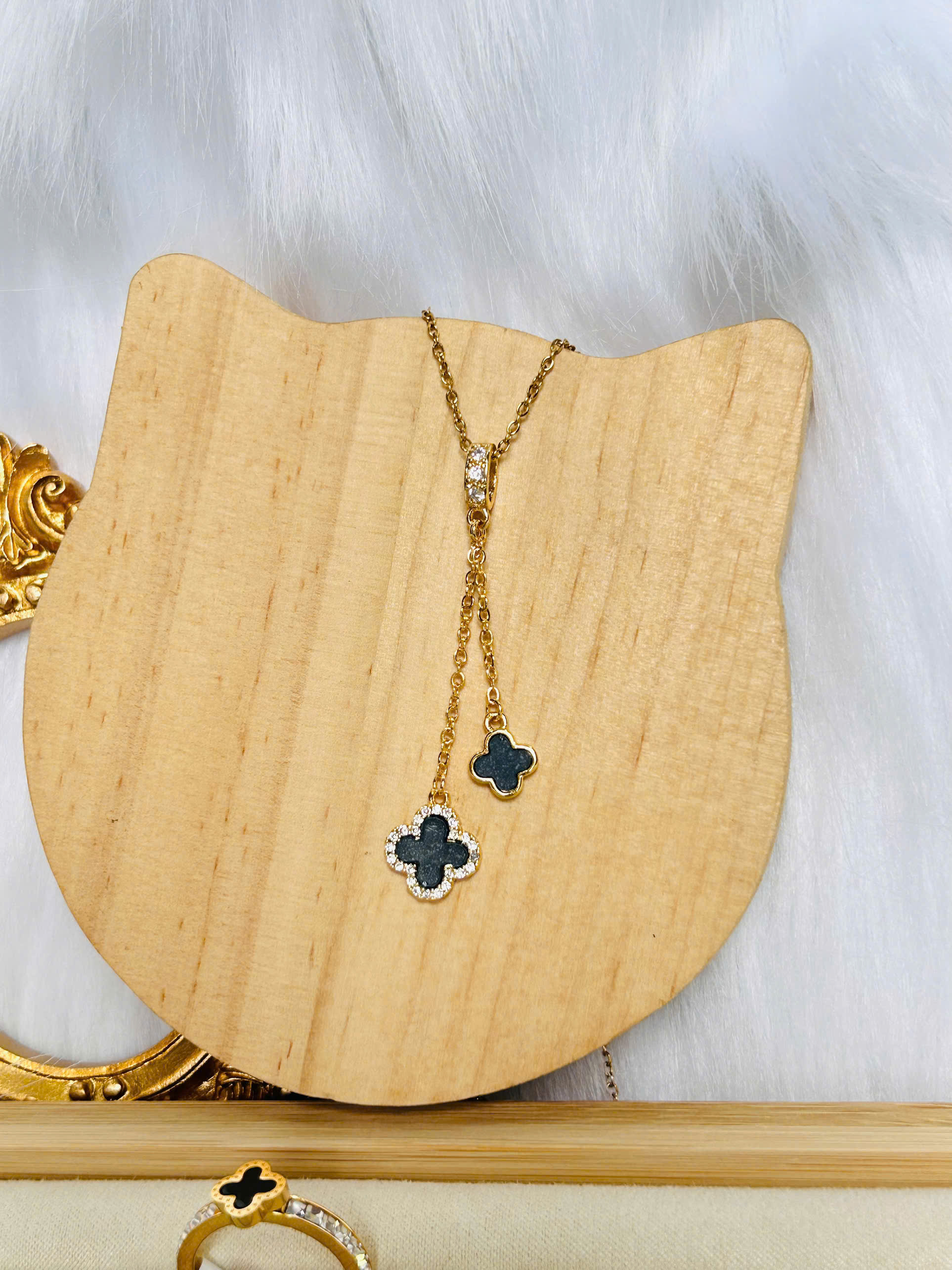 Dây chuyền Titan - BST nhiều kiểu dáng dây chuyền màu vàng