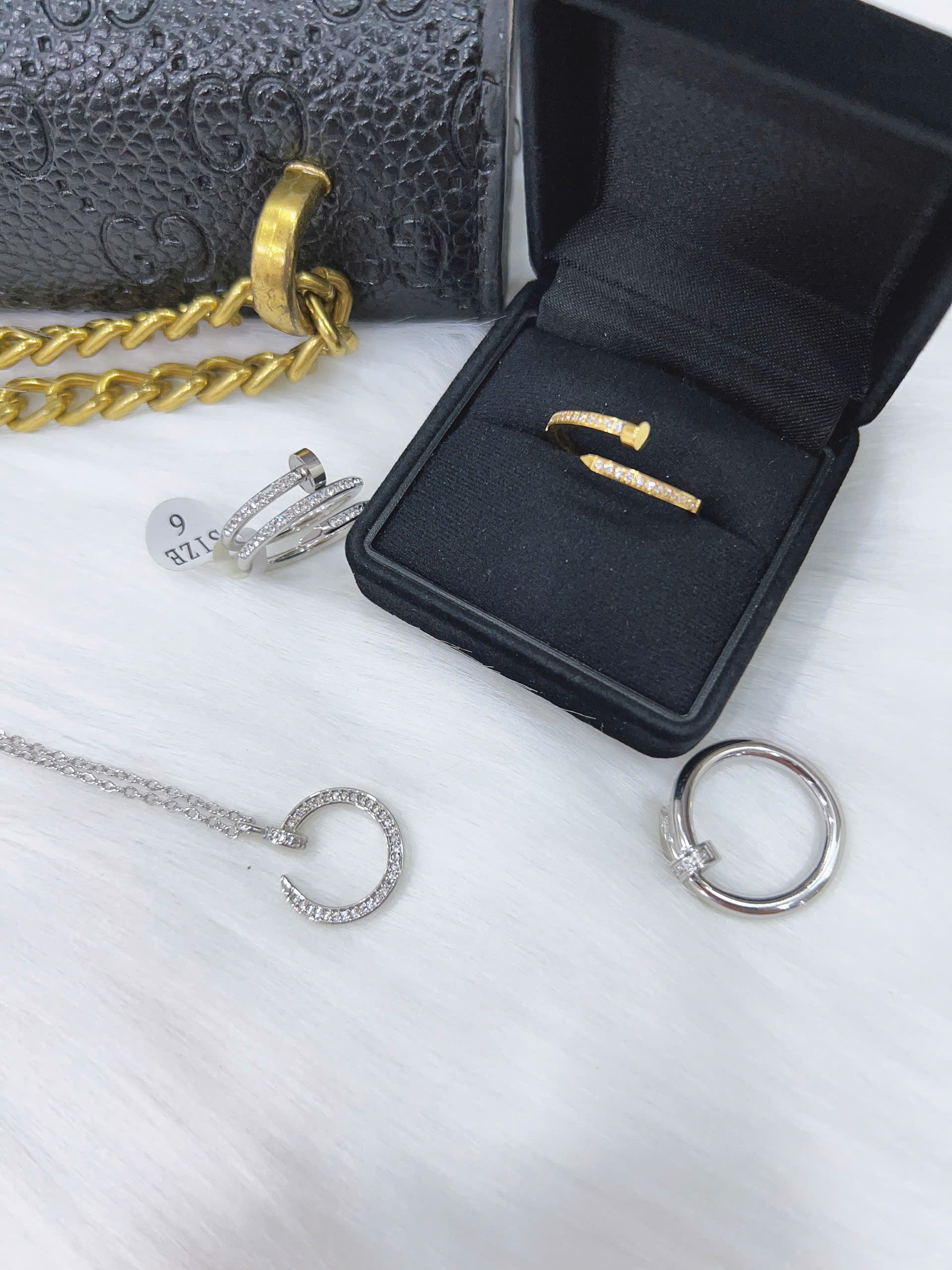 Dây chuyền Titan - TM044 - Mặt đinh Cartier đính đá