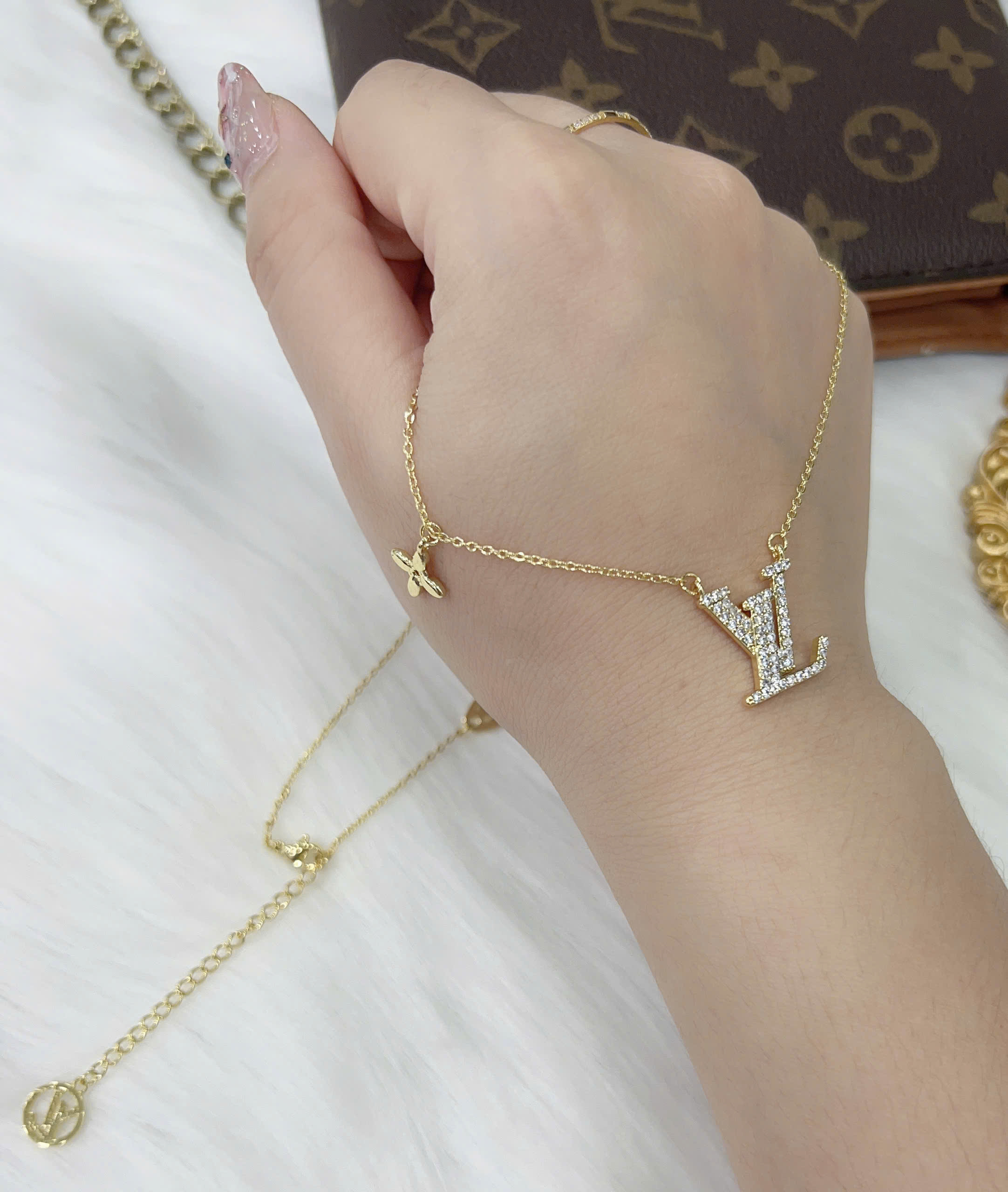 Dây chuyền Titan - TM046 - mặt LV