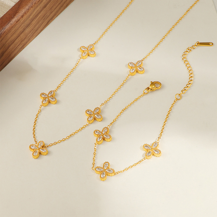 Set trang sức Titan - TN878 - hoa 4 cánh đính đá trắng