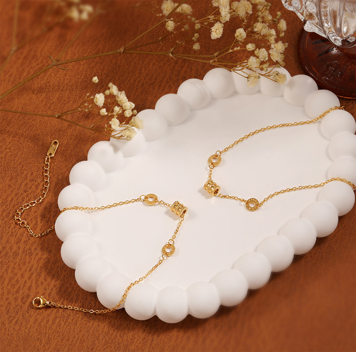 Lắc chân Titan - TA658 - Ống tròn số La Mã BVL