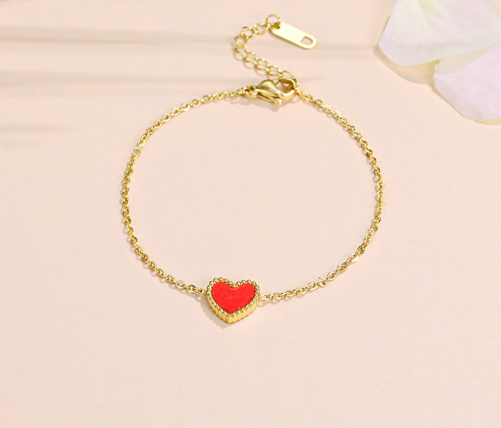 Lắc tay Titan - TA122 - Trái tim đỏ