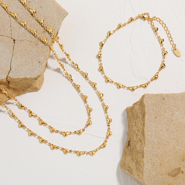 Lắc tay Titan - TA156 - Trái tim cách điệu