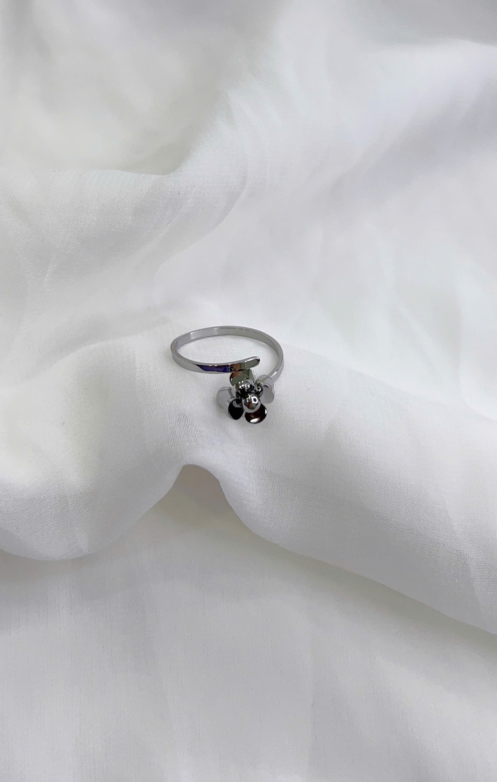 Nhẫn Titan - TC004 - Nhẫn Titan hoa hồng freesize