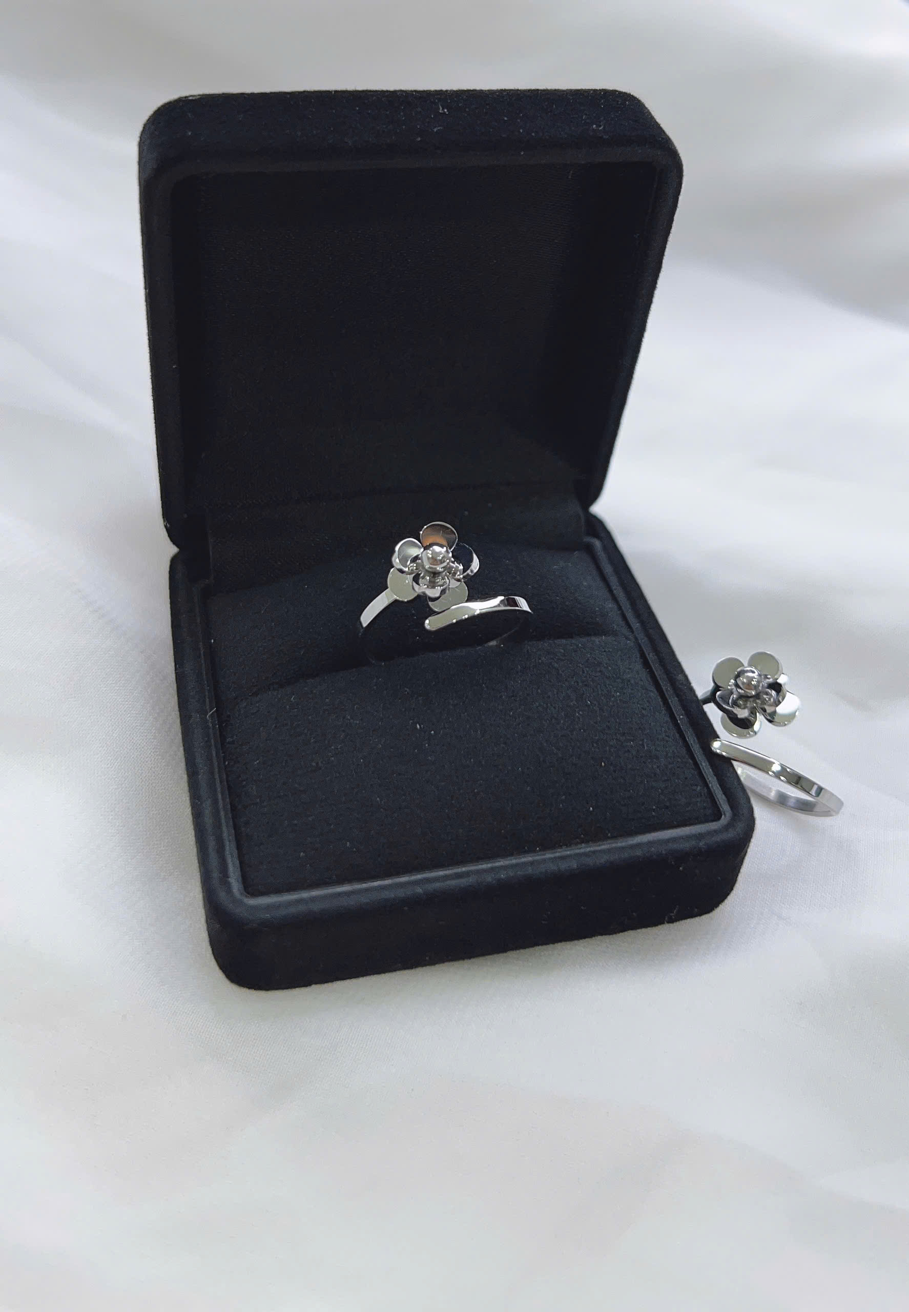 Nhẫn Titan - TC004 - Nhẫn Titan hoa hồng freesize