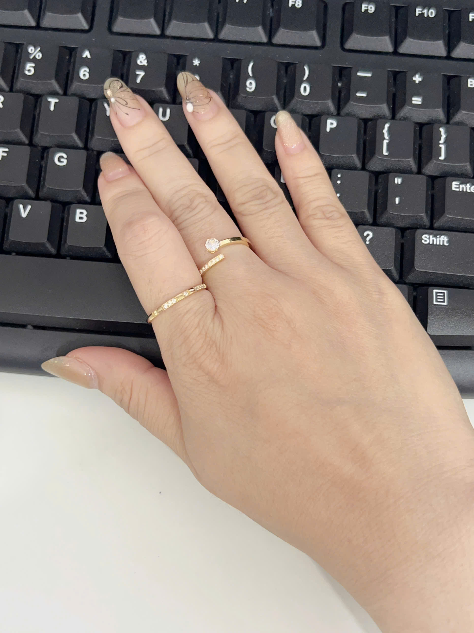 Nhẫn Titan - TC157 - Nhẫn hở chéo