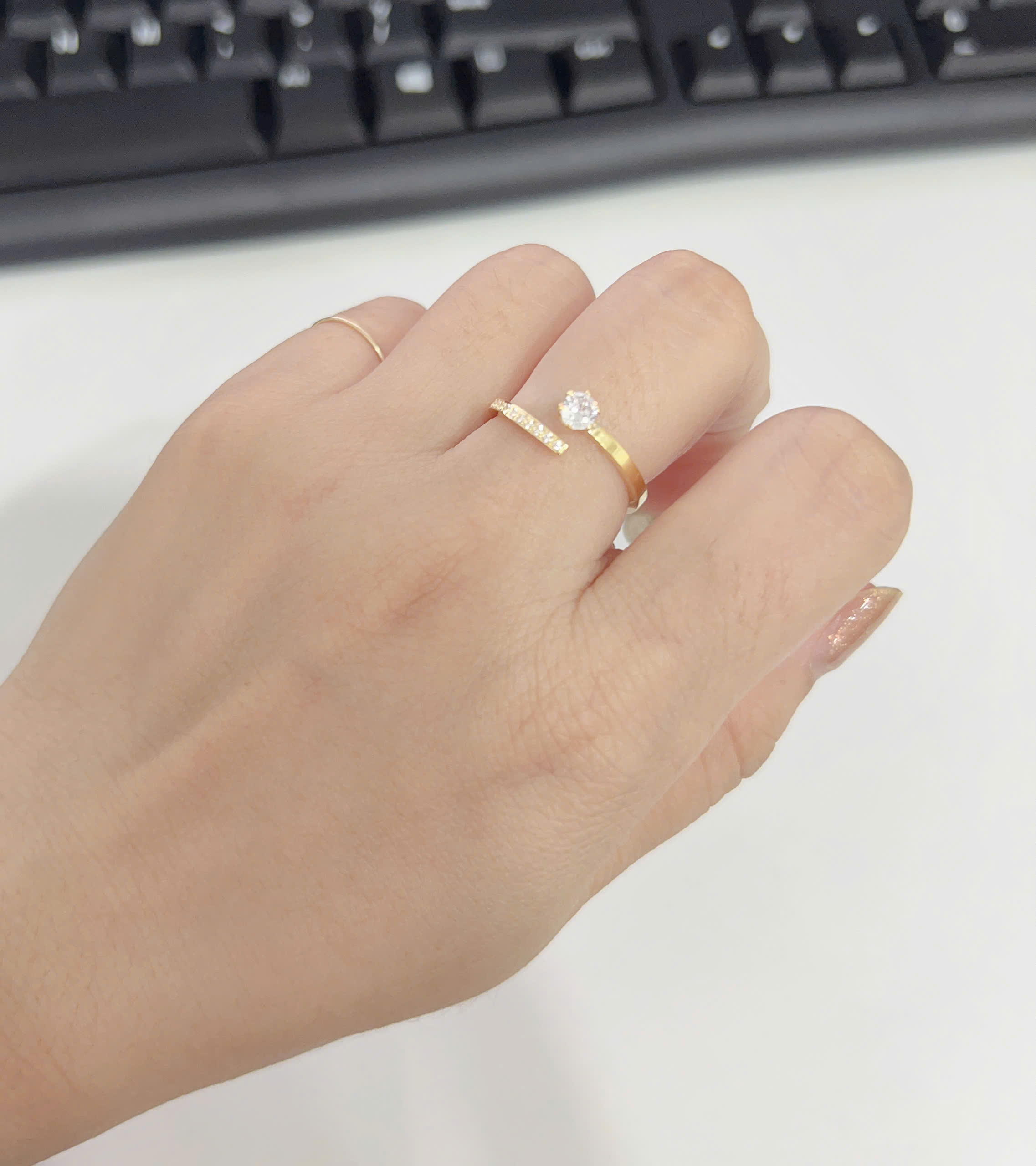 Nhẫn Titan - TC157 - Nhẫn hở chéo