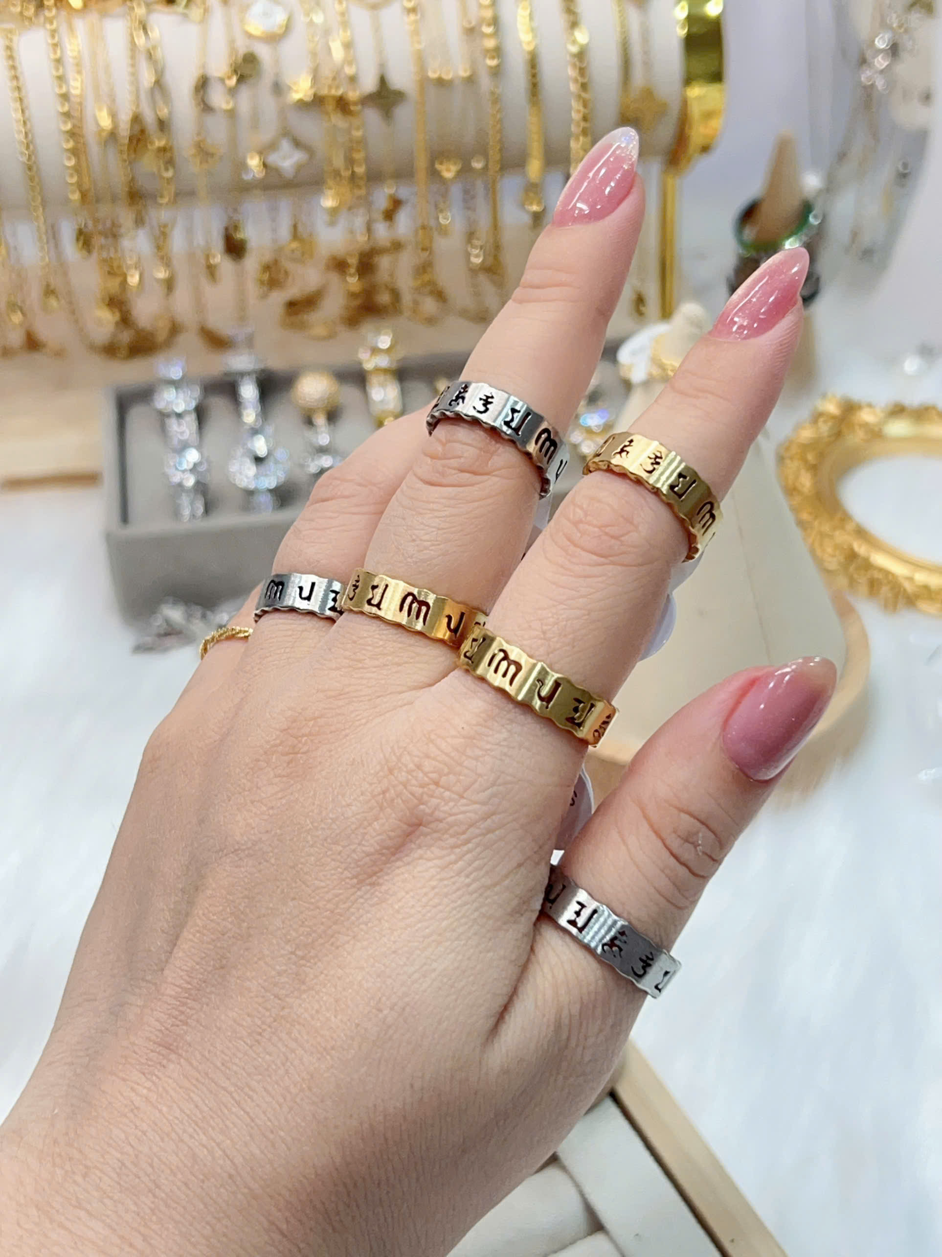 Nhẫn Titan - TC222 - Lục tự đại minh chân ngôn | Unisex